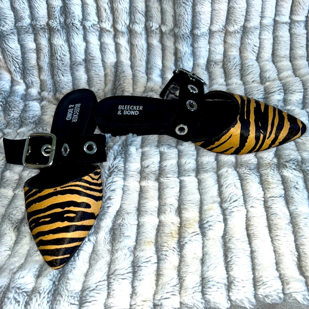 Bleeker & Bond tiger print mules! Real fur, leather straps. Great condition!